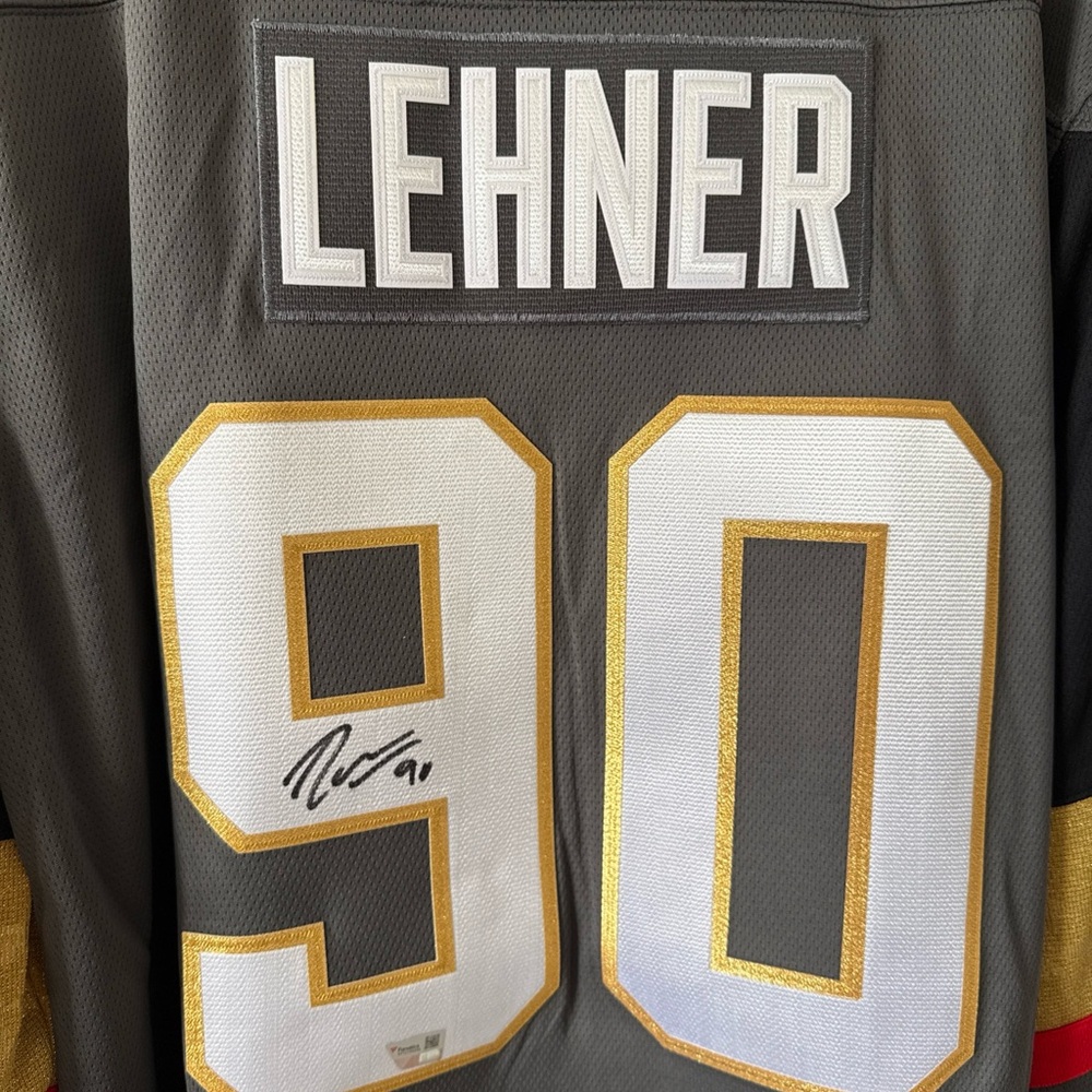Men’s Fanatics Robin Lehner #90 Signed Vegas Golden Knights Jersey Sz XL - NWT - Picture 2 of 7